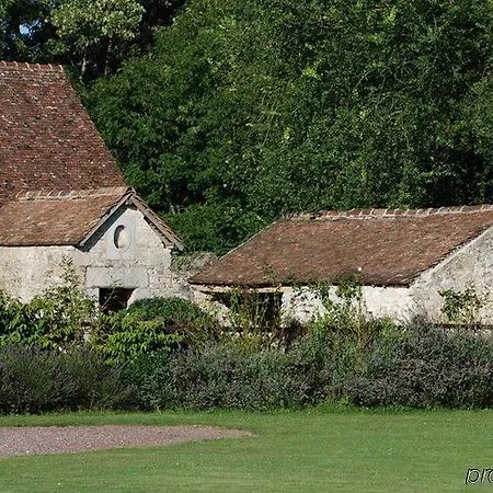 Chateau De Paterne 4*