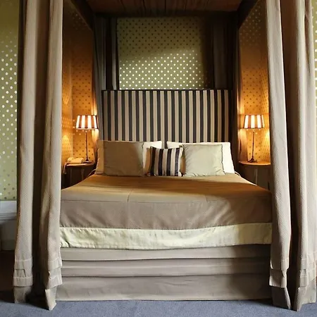 Chateau De Paterne Saint-Paterne