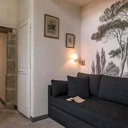 Château De Paterne Hotel 4*