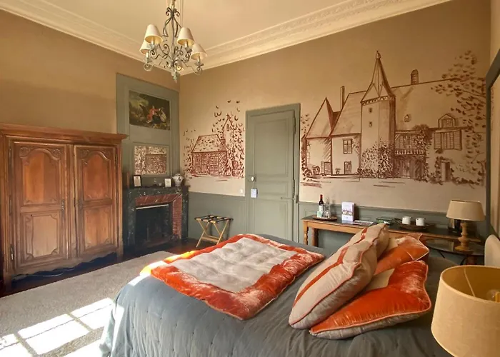 Chateau De Paterne 4*