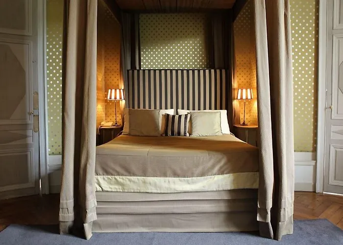 Chateau De Paterne Saint-Paterne